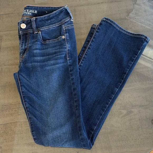 American Eagle Kick Boot Womens Dark Blue Jeans. Womens Size 4. Inseam: 30 inch - Picture 1 of 9